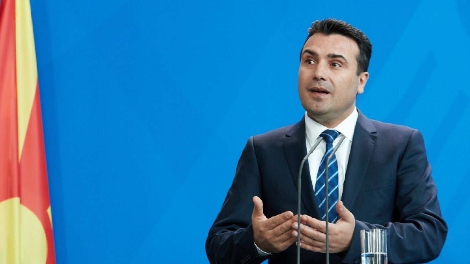 H Mόσχα δίνει «στεγνά» τη σκοπιανή μαριονέτα ! «Παίρνει διαταγές από την CIA, διορίστηκε από τον Σόρος»