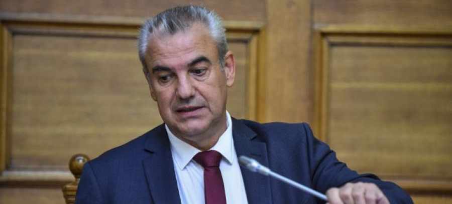 Όσο υπάρχουν ΤΕΤΟΙΑ παιδιά, ΥΠΑΡΧΕΙ ελπίδα. Μαθητής έβαλε στη θέση του βουλευτή του ΤΣΥΡΙΖΑ! Αντί για κάλαντα άκουσε…το “ΜΑΚΕΔΟΝΙΑ ΞΑΚΟΥΣΤΗ”