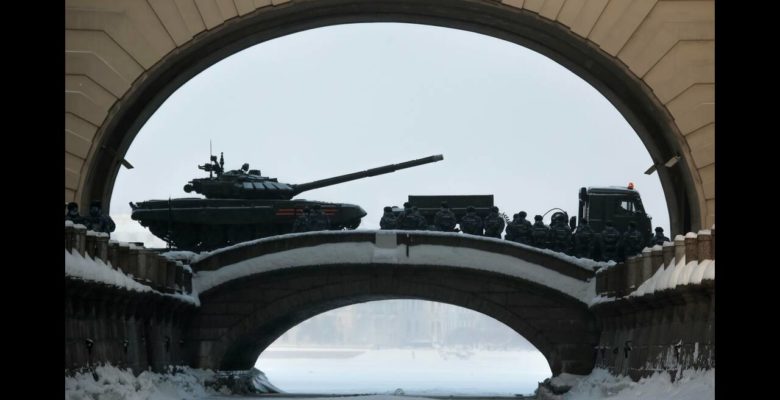 Πολιορκία του Λένινγκραντ: Εντυπωσιακή στρατιωτική παρέλαση για τον εορτασμό των 75 ετών