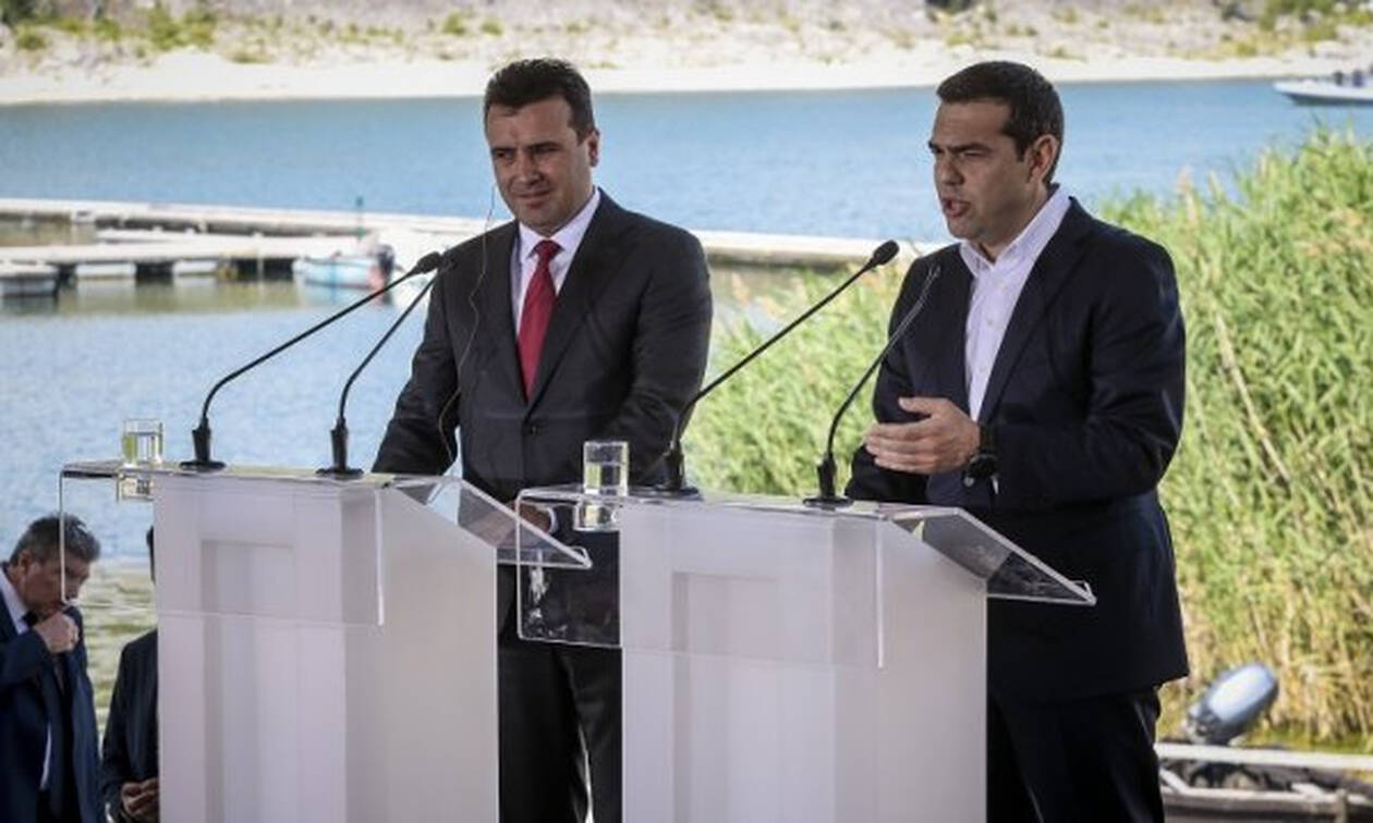 Τα Σκόπια δεν ολοκλήρωσαν τις διαδικασίες: Νομικά έωλη η εισαγωγή της συμφωνίας στη Βουλή – Βήμα-βήμα η αποδόμηση των «Πρεσπών»
