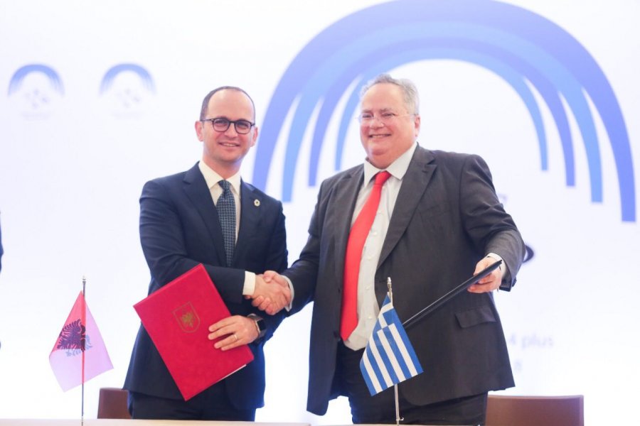 Μετά τη Μακεδονία, θα ξεπουλούσαν και τη Βόρεια Ήπειρο