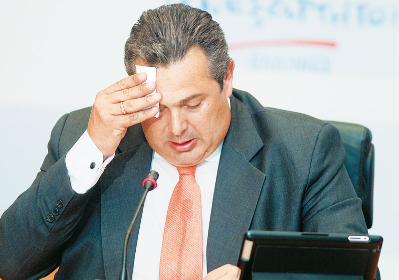 Πληρώνει τις προδοσίες του ο Καμμένος ! Μένει με δύο βουλευτές