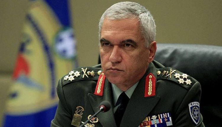 Έξαλλος ο στρατηγός Κωσταράκος: «Μην εμπλέκετε στα πολιτικά παιχνίδια την ηγεσία των Ενόπλων Δυνάμεων»