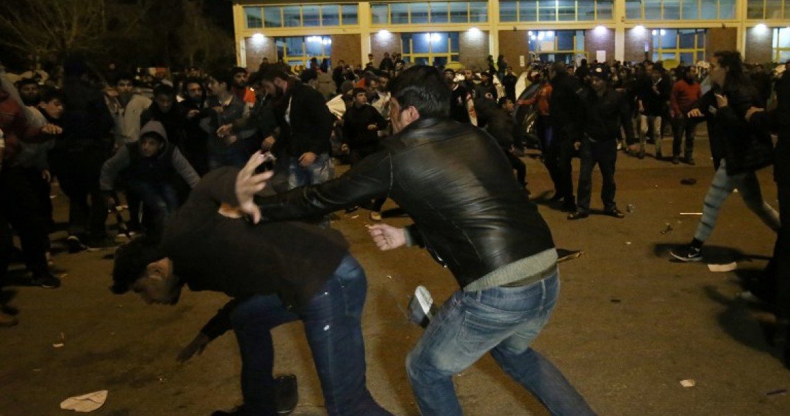 Κατάληψη εδάφους από μετανάστες στη Θεσ/νίκη – Τραυμάτισαν Έλληνα! – Κάνουν «δοκιμές» και κλείνουν ξαφνικά τους δρόμους