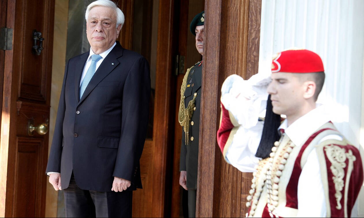 Κύριε Πρόεδρε της Δημοκρατίας, οι Εύζωνες θα αποδώσουν τιμές σε «Μακεδόνα Πρωθυπουργό»;