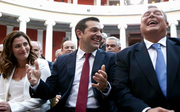 Άλλη μια πράξη της θεατρικής παράστασης Τσίπρα-Καμμένου σήμερα
