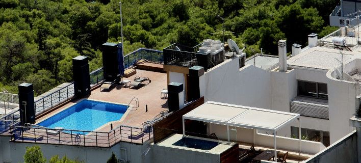 Υποψίες για ξέπλυμα χρήματος με τη «Χρυσή Βίζα» -Χιλιάδες μεσίτες και συμβολαιογράφοι στο μικροσκόπιο