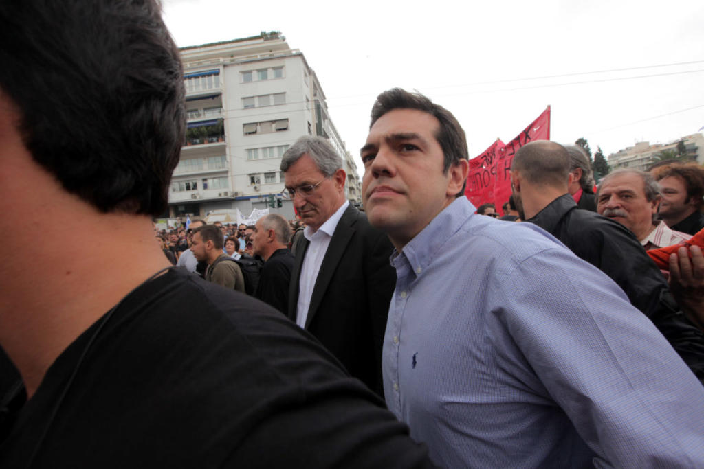 ΟΤΑΝ ΟΙ ΡΕΖΙΛΕΜΕΝΟΙ ΑΝΤΡΕΣ ΤΣΙΠΡΑΣ ΚΑΙ ΚΑΜΜΕΝΟΣ ΔΙΑΔΗΛΩΝΑΝ ΚΑΤΑ ΤΗΣ ΦΡΑΟΥ ΜΕΡΚΕΛ