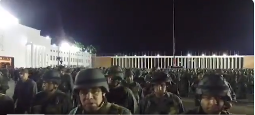 Υπουργός Άμυνας Βενεζουέλας- ακολουθούν την τακτική που εφάρμοσαν στη Λιβύη. Επιχειρούν να διεισδύσουν μισθοφόροι από τα σύνορά μας για να ενσπείρουν το χάος