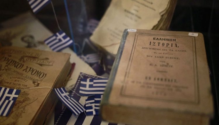 «Βόμβα» από Γαβρόγλου – Ενεργοποιούν το άρθρο 8 – Αλλάζουν τα σχολικά βιβλία – Τέλος ο Π.Μελάς
