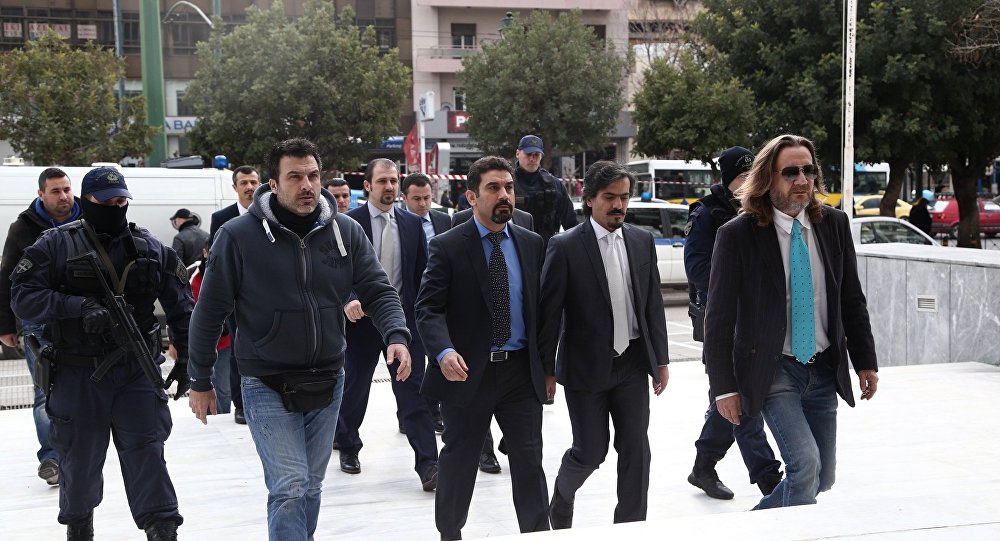 Γρίβας στο Sputnik: Προσπάθεια νομιμοποίησης του «υβριδικού πολέμου» η επικήρυξη των «8»