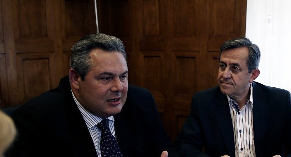 Εκβιασμό από τον Καμμένο καταγγέλλει ο Νικολόπουλος, στη δημοσιότητα τα SMS από τους ΑΝΕΛ