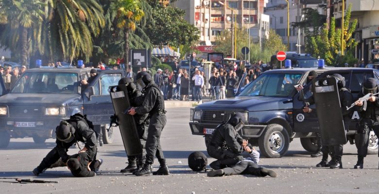 Και τους «Φονιάδες της της RENEA»…Ανέπτυξε ο Ράμα στα Τίρανα