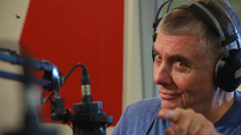 Τράγκας : Ο Τσίπρας έσκυψε το κεφάλι στη Μέρκελ εξαπατώντας το λαό και καπνίζοντας τα πούρα του σε παραδεισένια νησιά
