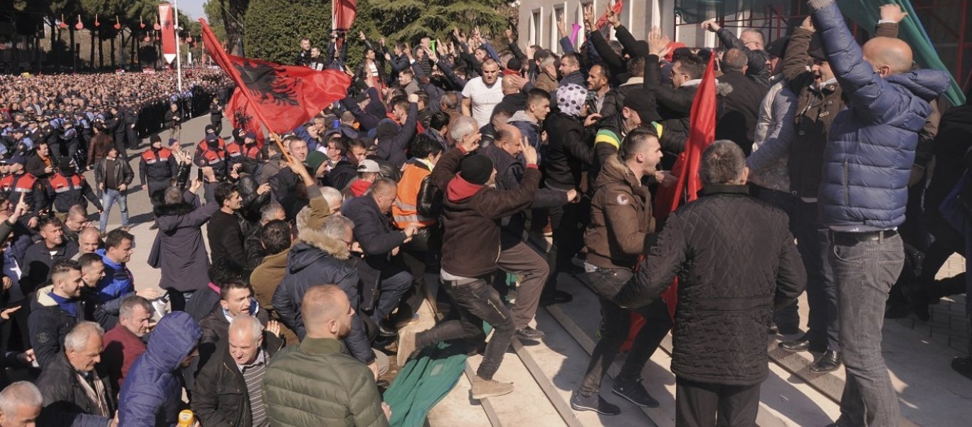 Ε.Ράμα: Με αμερικανικό «δάκτυλο» η αποκαθήλωση του «εκτελεστή» του Κ.Κατσίφα στην Αλβανία – Ακολουθεί ο Ζ.Ζάεφ;