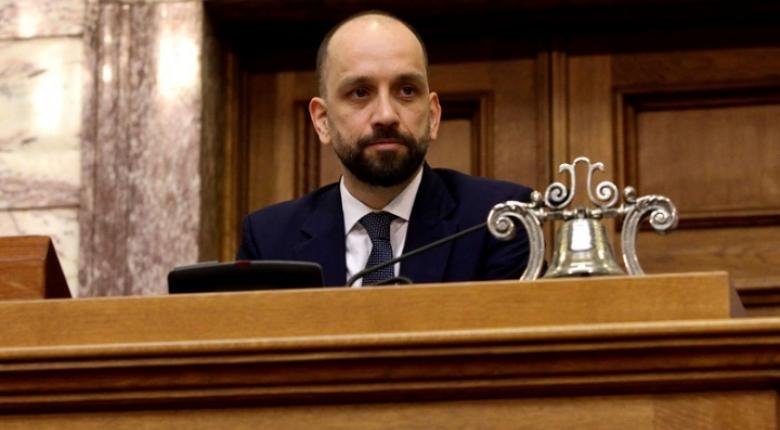 Καλά δεν το είδε κανείς; Διαβάστε το βιογραφικό του νέου υπουργού της κυβέρνησης Κώστα Μπάρκα!