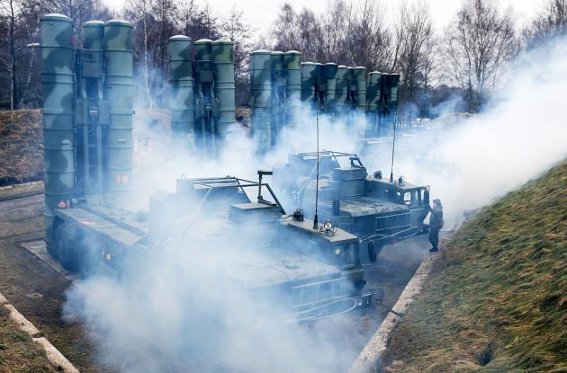 S-400: Ο Ερντογάν τους παίρνει νωρίτερα αλλά γλυκοκοιτάζει και τους Patriot