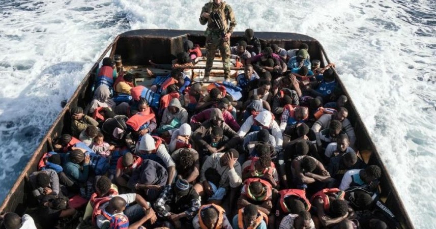 Αφρικανοί λαθρομετανάστες ζητάνε αποζημίωση από τον Σαλβίνι επειδή δεν τους άφησε να κατέβουν από το πλοίο
