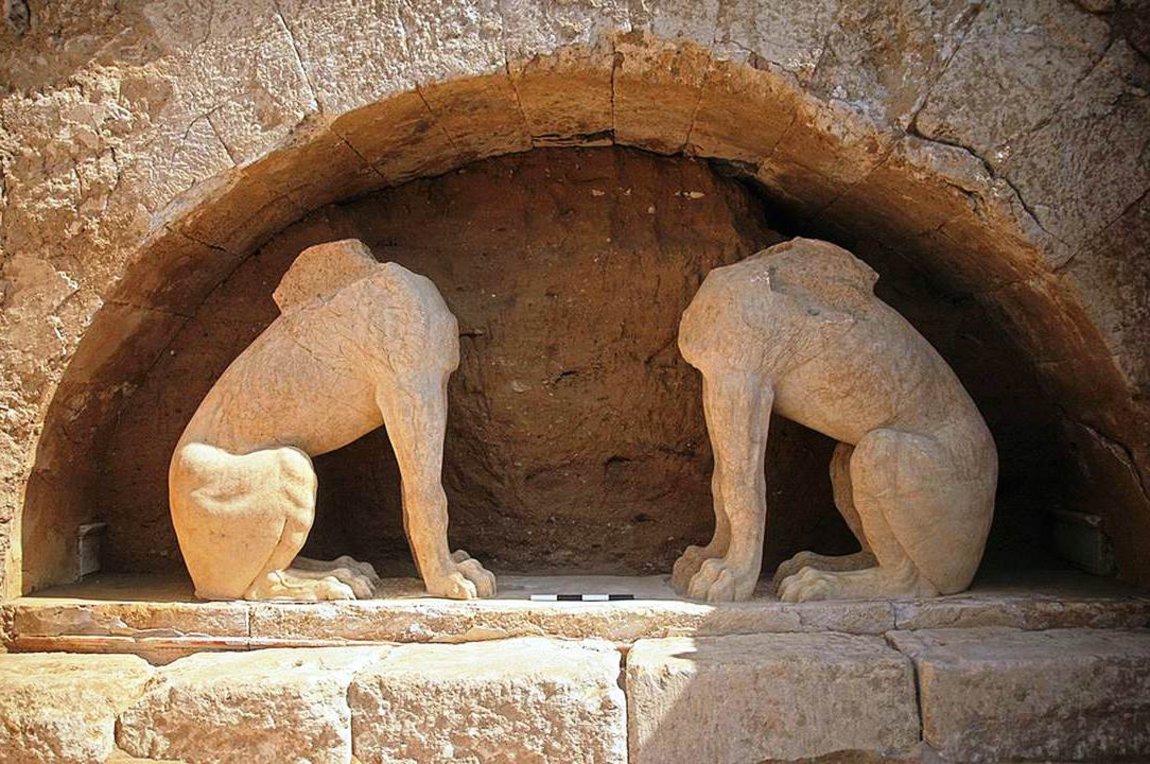 Μήνυση για τα «μυστικά» της Αμφίπολης