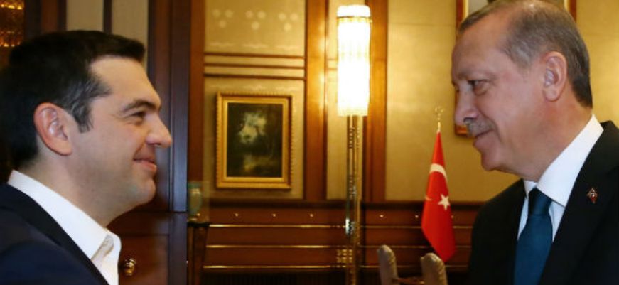 Γιατί ο Τσίπρας απείλησε να μην πάει στην Τουρκία: Τι συνέβη λίγο πριν μπει στο αεροπλάνο