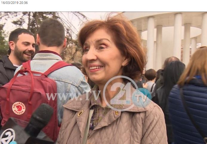 Υποψήφια πρόεδρος Σκοπίων: Θα νικήσουμε τον Ζαεφ-ισμό