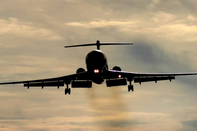 Ένα ρώσικο Tupolev Tu-154M LK-1 με κατασκοπευτικές κάμερες πέταξε πάνω από στρατιωτικές βάσεις στις ΗΠΑ…-