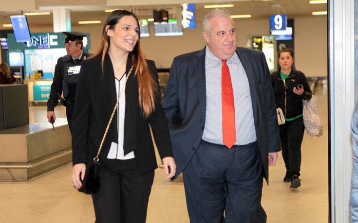 Τα χαμόγελα του μοντέλου που αθωώθηκε για την κοκαΐνη στο Χονγκ Κονγκ Δείτε τις φωτογραφίες από την άφιξή της στην Ελλάδα