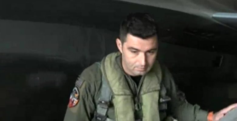 Τι λέει ο Έλληνας Χειριστής Σμηναγός Κοντόπουλος …Ο καλύτερος πιλότος στο ΝΑΤΟ (vid)