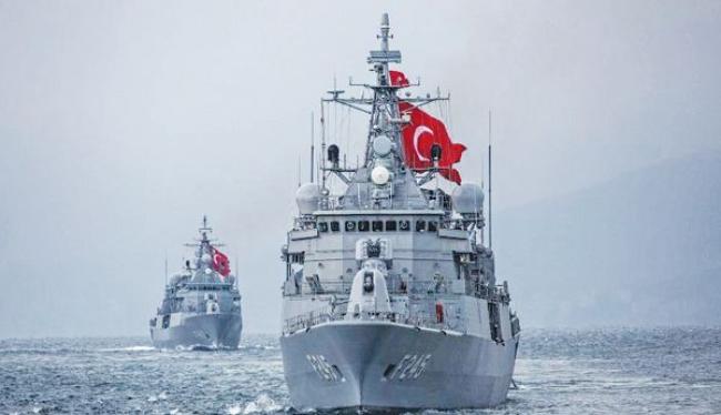 «Διχοτομούν» το Αιγαίο την 25η Μαρτίου