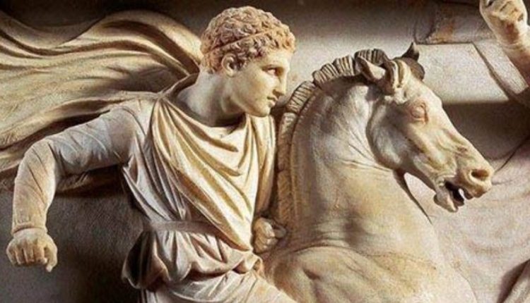 Μέγας Αλέξανδρος: Το άγαλμα του τοποθετείται στο κέντρο της Αθήνας (Φωτο)