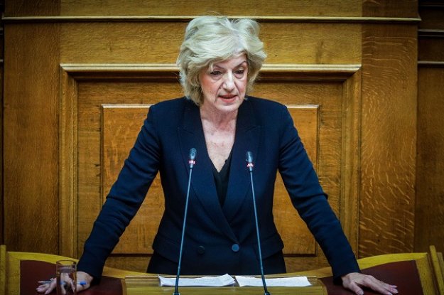 Δεν αντέχουν ούτε οι ίδιοι την αθλιότητα που διέπραξαν – «Πείραξαν» στη μετάφραση τις δηλώσεις Ντιμιτρόφ προς εξυπηρέτηση της… Σίας Αναγνωστοπούλου