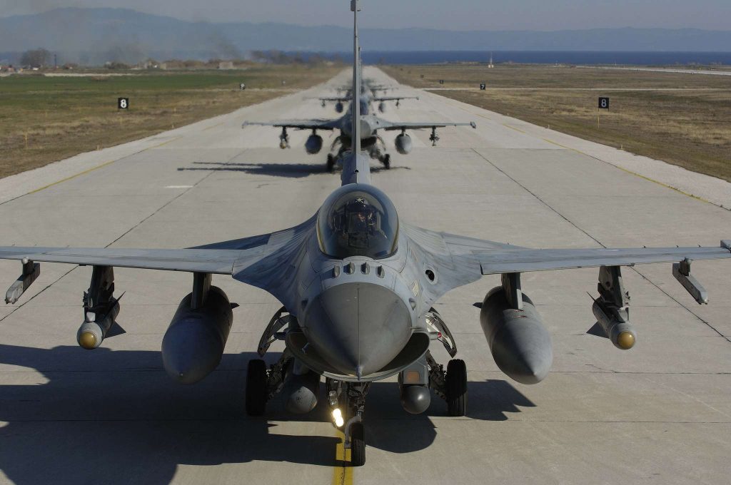“Πάει πίσω” ο εκσυγχρονισμός των F-16; Δεν ήρθαν οι Αμερικανοί για τη λύση των προβλημάτων με το ραντάρ