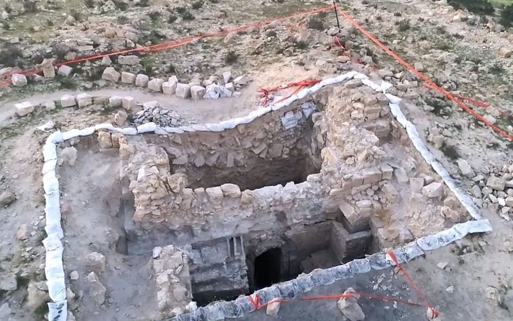 Μοναδική ελληνική επιγραφή 1.700 ετών αποκαλύφθηκε στην πόλη Τίγρεμα στο Nεγκέβ.