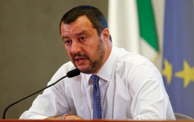 “Πυρά” Σαλβίνι προς ΜΚΟ: Τα λιμάνια ήταν και συνεχίζουν να είναι κλειστά” – ΦΩΤΟ