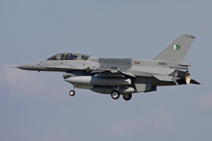 Η εμπλοκή και κατάρριψη πακιστανικού F-16 από τους Ινδούς στο ΒΙΝΤΕΟ;