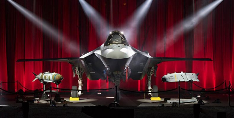 Ο Τούρκος υπ. Άμυνας επιμένει για τα F-35… μήπως πάμε για “κωλοτούμπα”;