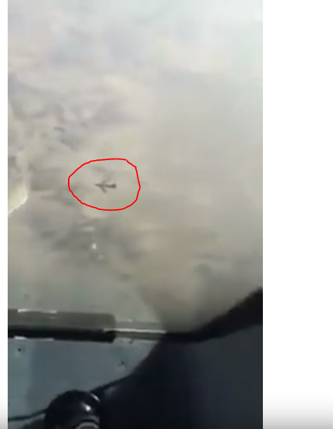 Συριακό A-320 εντοπίζει ταυτοποιεί και αναχαιτίζει με τον τρόπο του αμερικάνικο βομβαριστικό B-52. ΒΙΝΤΕΟ