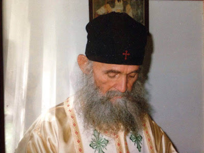Γέροντας Εφραίμ Φιλοθεϊτης: Τα δεινά χρόνια πλησιάζουν, σαν στρατιώτες του Χριστού μας οφείλουμε να προετοιμασθούμε