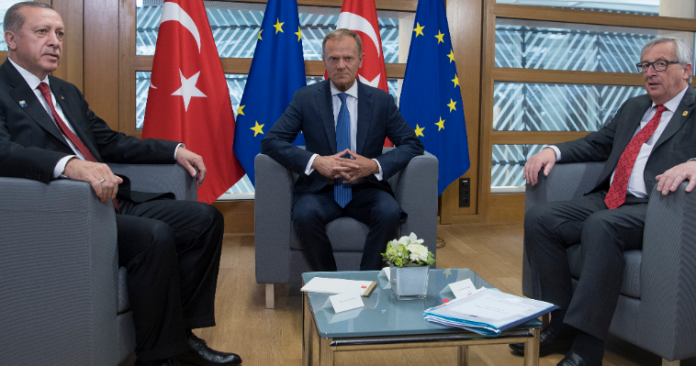 Η ΕΕ προειδοποιεί την Τουρκία ότι θα υπερασπιστεί την Κύπρο