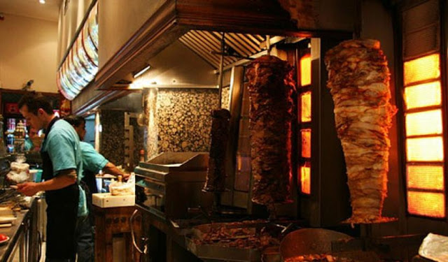 Εμπειρια της Θειας Χαριτος…μεσα σε ενα απλο σουβλατζιδικο της γειτονιας! (Αληθινο περιστατικο)