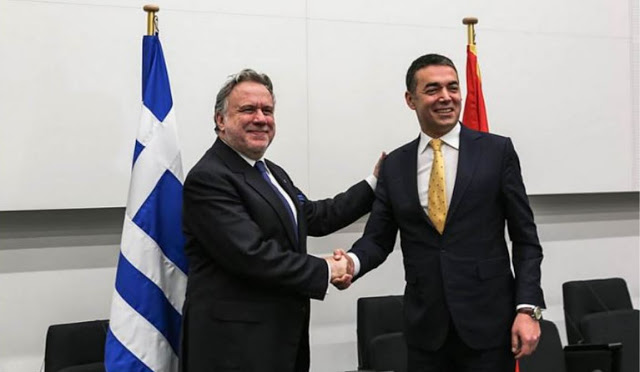 Κατρούγκαλος και Μελεσκάνου οργανώνουν πρωινό φίλων της Βόρειας Μακεδονίας