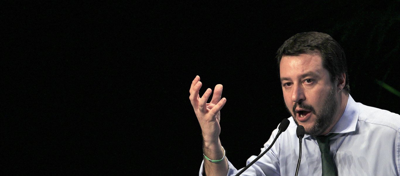 Ο Μ.Σαλβίνι πέρασε το νόμο για την αυτοάμυνα: «Όποιος μπει στο σπίτι σας ρίξτε του στο ψαχνό»!