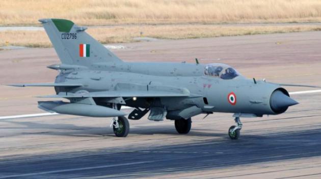 MiG-21: Γιατί η Ινδία “σήκωσε” το παλιό σοβιετικό μαχητικό απέναντι στα πακιστανικά F-16 – ΦΩΤΟ