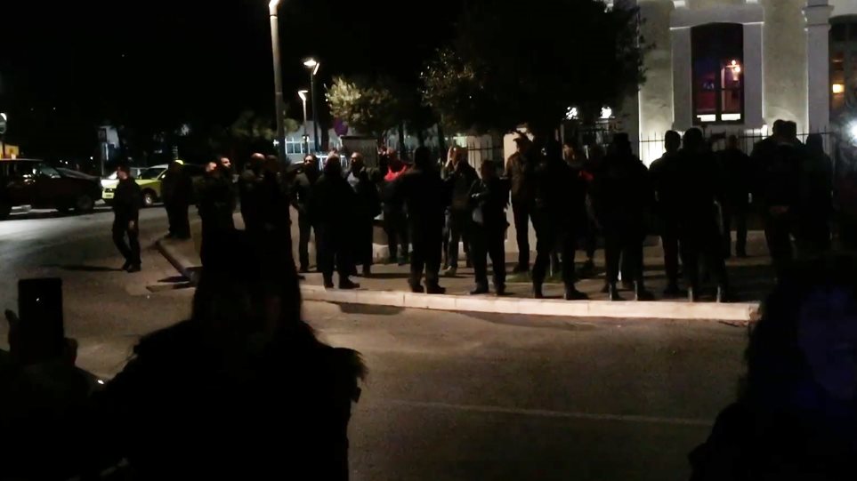Νευρική κρίση στην κυβέρνηση από τις αποδοκιμασίες κατά Παππά στη Βόρεια Ελλάδα