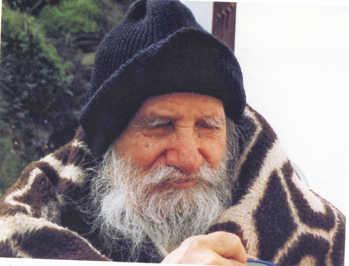 -Κλαίω, βρε Γιωργάκη, από χαρά. Τι ουράνια πράγματα είναι ετούτα που μας δωρίζει ο Θεός!