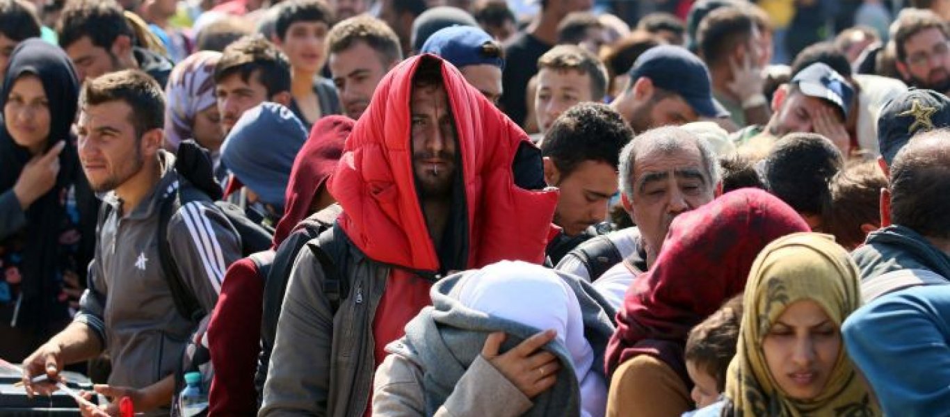 «Υβριδική» επίθεση από την Τουρκία: ΜΚΟ κατευθύνει προς τον Έβρο 40.000 μετανάστες – «Πνίγουν» την Ελλάδα
