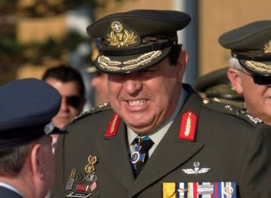 Φ. Φράγκος κατά ΓΕΣ για τον Κρητικό αλεξιπτωτιστή : «Να του χορηγηθεί εύφημος μνεία – Έτσι λειτουργούν οι Ειδικές Δυνάμεις!»