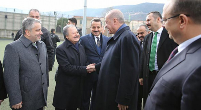 Ο ΤΟΥΡΚΟΣ ΤΗΣ ΚΟΜΟΤΗΝΗΣ ΠΟΥ ΕΦΕΡΕ ΤΟΝ ΟΤΣΑΛΑΝ ΣΤΗΝ ΤΟΥΡΚΙΑ ΚΑΙ ΤΟΝ ΕΡΝΤΟΓΑΝ ΣΤΟΝ… ΠΟΥΤΙΝ, (βίντεο)