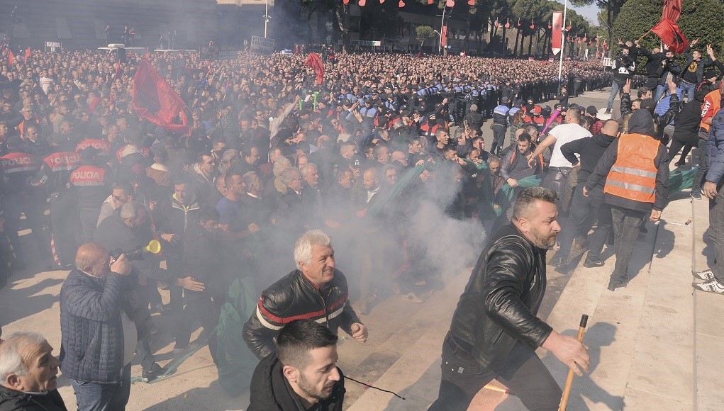 ΔΡ.ΚΩΝΣΤΑΝΤΙΝΟΣ ΒΑΡΔΑΚΑΣ Στην Αλβανία λειτουργούν τώρα στο φουλ οι μυστικές υπηρεσίες και οι πνευματικοί νόμοι.