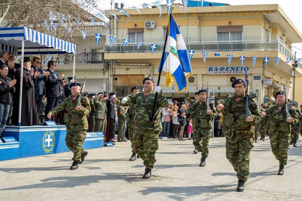 ΓΙΑΤΙ ΖΗΤΕΙΤΑΙ ΑΠΟ ΤΑΓΜΑΤΑ ΕΘΝΟΦΥΛΑΚΗΣ ΝΑ ΣΤΕΙΛΟΥΝ ΤΙΣ ΣΗΜΑΙΕΣ ΤΟΥΣ ΣΤΗΝ ΑΘΗΝΑ ;